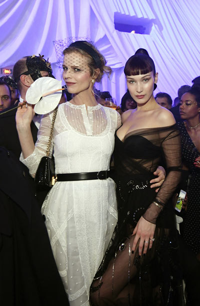 Bella hadid et Eva herzigova à l’after-party