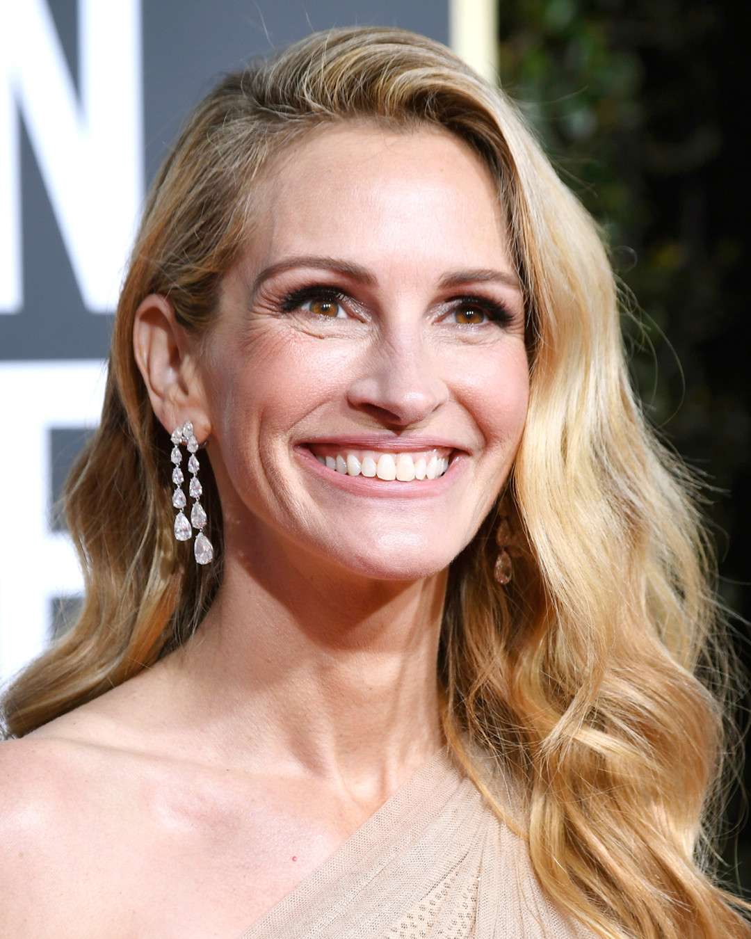 boucles d'oreilles Julia Roberts Golden Globes 2019