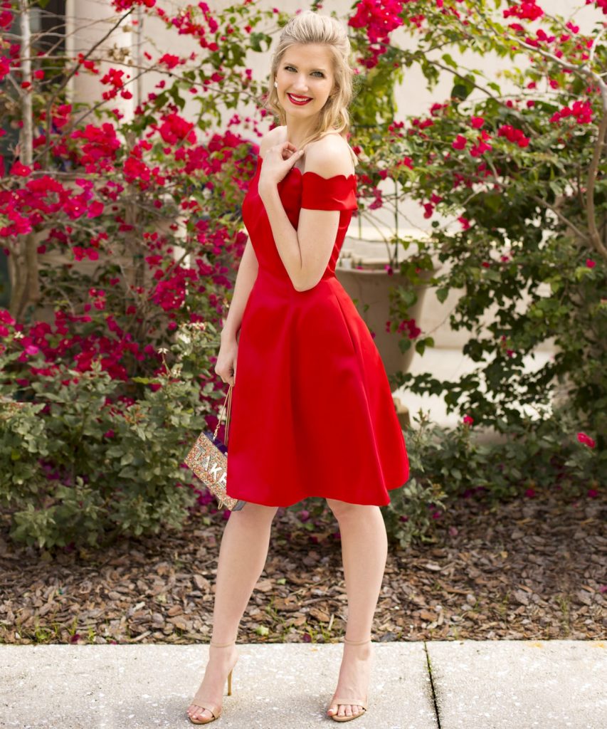 robe de cocktail courte épaule dénudée pour la saint valentin